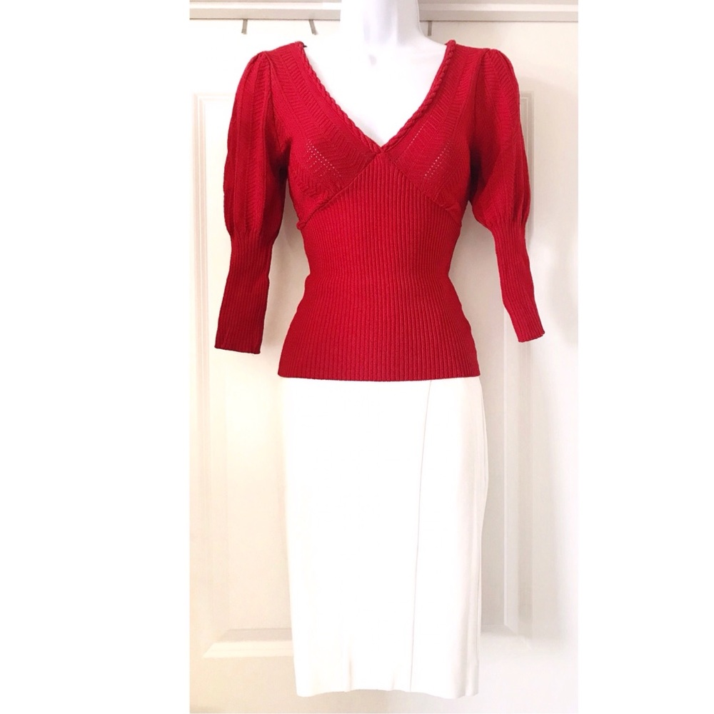 Bebe V neck top